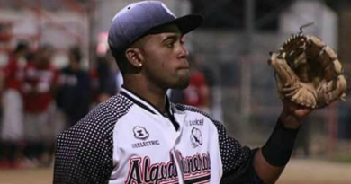 Josuan Hernández signs ⁣with cañeros