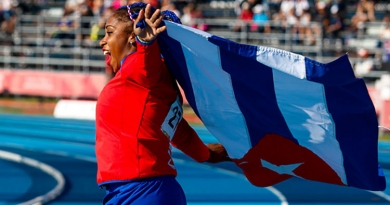 Discóbola Melany Matheus gana segundo título para Cuba en Juegos Olímpicos de la Juventud