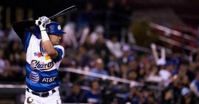 Darryl Alvarez in a baseball uniform