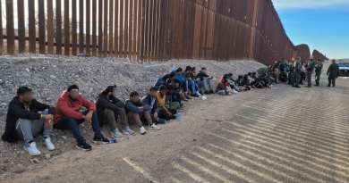 EE.UU. reitera que serán expulsados a México los migrantes que decidan cruzar la frontera