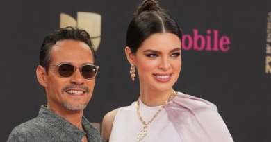 Marc Anthony y Nadia Ferreira presumieron barriguita de embarazo en Premios Lo Nuestro