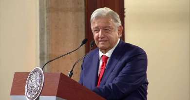 López Obrador expropia tramo ferroviario propiedad del segundo empresario más rico de México