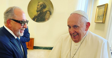 Emilio Estefan tras encuentro con el Papa: "Increíble reunión hablando de cómo podemos ser ejemplos"
