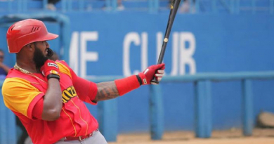 Ex Grandes Ligas Erisbel Arruebarruena elegido como mejor pelotero de Cuba en 2023