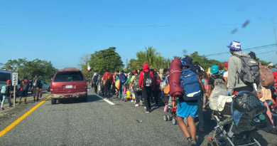 Caravana con migrantes cubanos parte del sur de México hacia EE.UU.