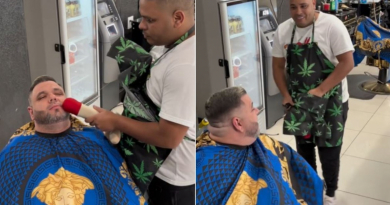 Broma de barbero cubano a Rey el Mago en Miami