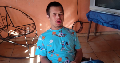 Madre cubana pide ayuda para su hijo con síndrome de Down: "La chequera me la quitaron"