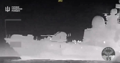 Ucrania hunde barco de guerra ruso en el Mar Negro