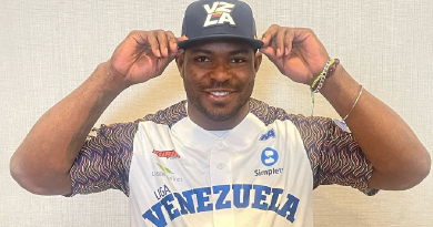 A ritmo de tambores venezolanos celebró Yasiel Puig el triunfo en la Serie del Caribe 2024
