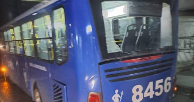 Apedrean a varios ómnibus de transporte público en La Habana