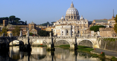 El Vaticano reafirma su postura contra la maternidad subrogada y los cambios de sexo
