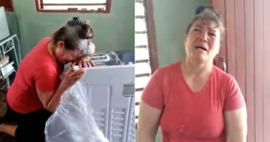 Madre cubana rompe a llorar desconsolada tras recibir una lavadora en Cuba como regalo de su hija