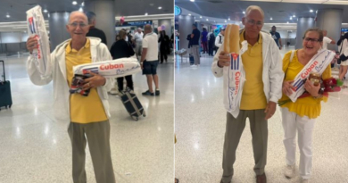 Cubana recibe a su padre con pan en aeropuerto de Miami 