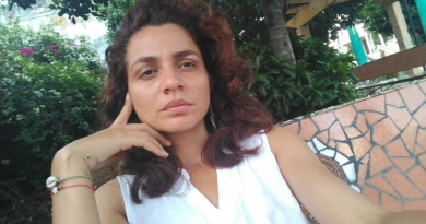 Cubana profesora de canto se vuelve viral por su oferta a empleada doméstica
