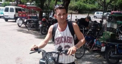 Piden ayuda para identificar a sospechoso de robar bicicleta de un médico en parqueo de hospital de Holguín
