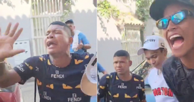 Colombianos improvisan cantando sobre Cuba en las calles de Cartagena: "Abajo la dictadura"