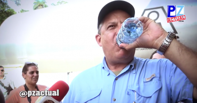El Presidente de Costa Rica se comió una avispa mientras daba declaraciones a la prensa