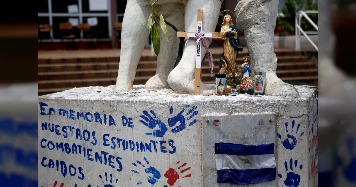 Altar en homenaje a los fallecidos durante las protestas en Nicaragua © Reuters/Oswaldo Rivas