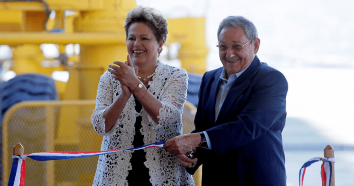 Dilma Rousseff (i) y Raúl Castro (d) © Zedmariel/Ismael Francisco