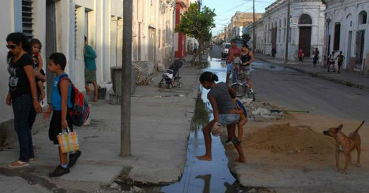 Salideros en calles de La Habana. © Cubadebate.