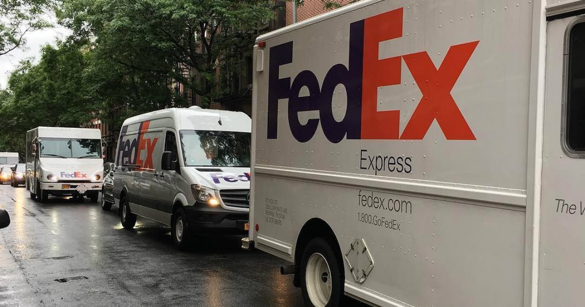 Federal Express (FedEx) cancela la cuenta de la embajada cubana en Antigua y Barbuda. © FedEx / Twitter