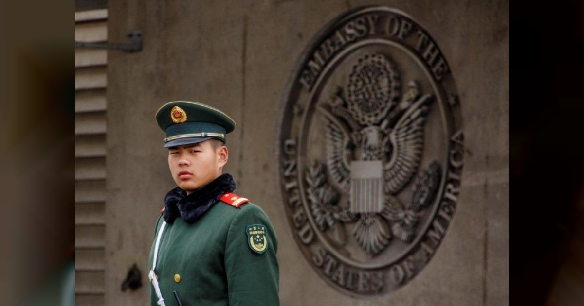 Embajada de Estados Unidos en China © Newsweek en Español/ Twitter