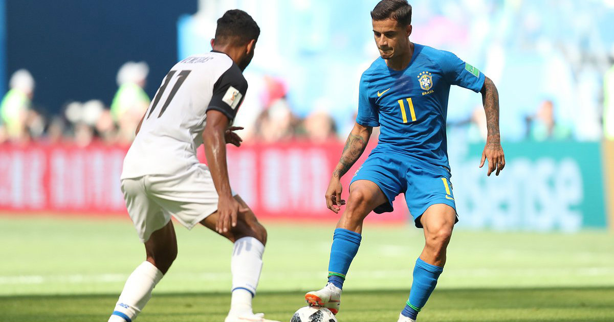 Coutinho, de azul, vuelve a dar la victoria a Brasil. © CBF Futebol / Twitter