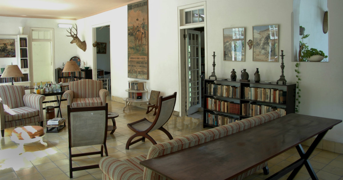 Interior de la casa-museo de Ernest Hemingway, en la Finca "La Vigía" © Wikimedia