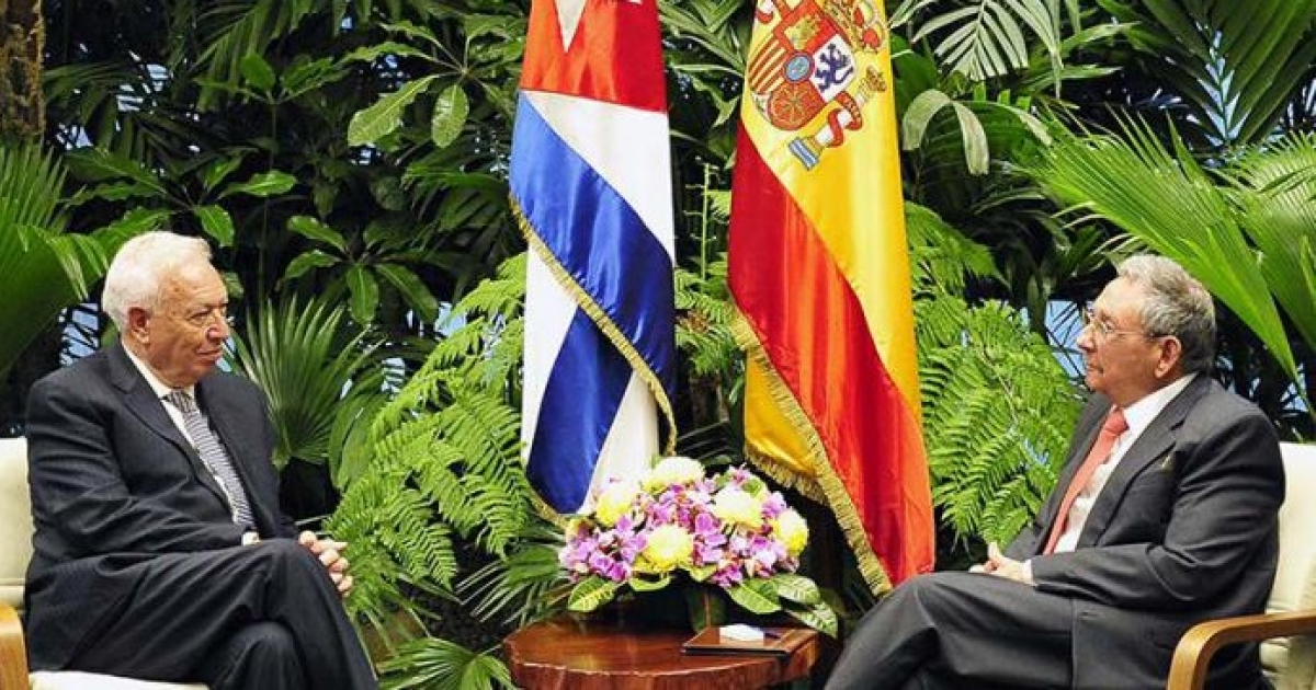 Raúl Castro y José Manuel García-Margallo, ministro de Asuntos Exteriores de España en 2016 © Granma