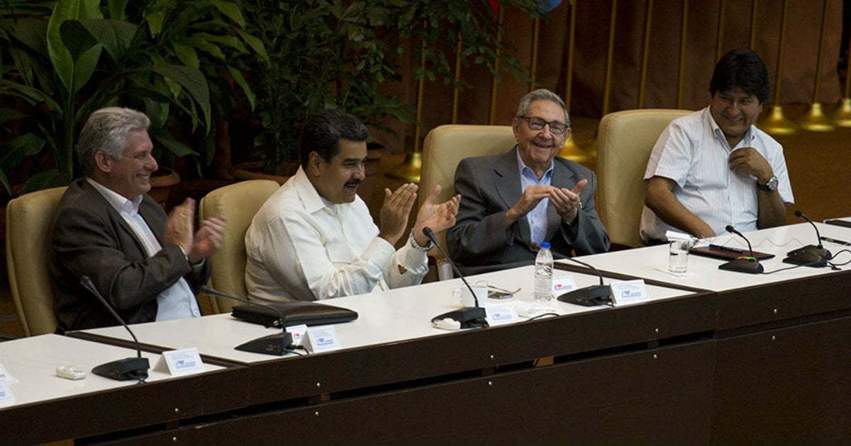 Miguel Díaz-Canel, Nicolás Maduro, Raúl Castro y Evo Morales en La Habana © Cubadebate / Irene Pérez