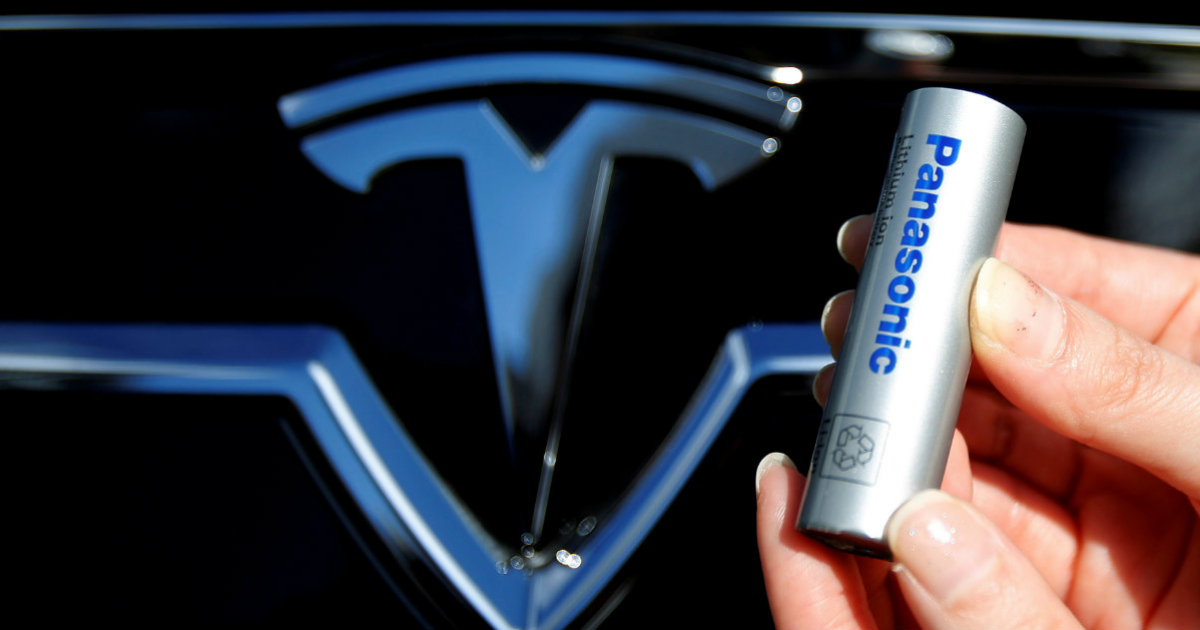 La batería de iones de litio de Panasonic Corp. que forma parte de los paquetes de baterías Model S y Model X de Tesla Motor Inc. © Reuters/Yuya Shino