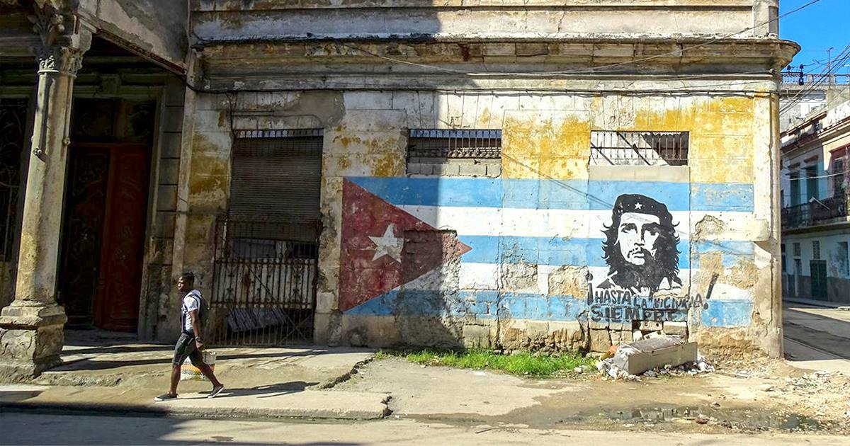 Grafiti Hasta la victoria siempre en La Habana © CiberCuba