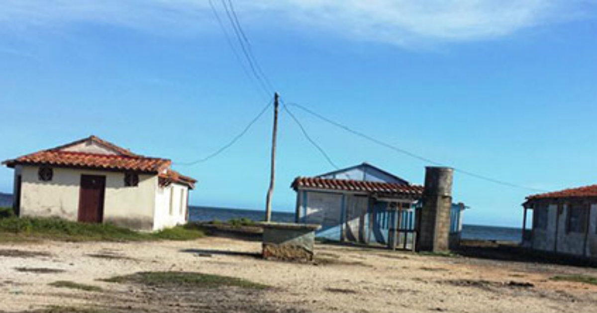 Playa Las Canas, uno de los poblados que será desalojado. © Guerrillero.