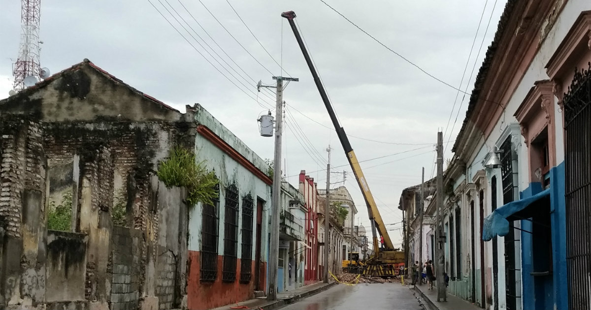 Desplome de edificio cerca del Centro Cultural El Mejunje en Villa Clara © CiberCuba