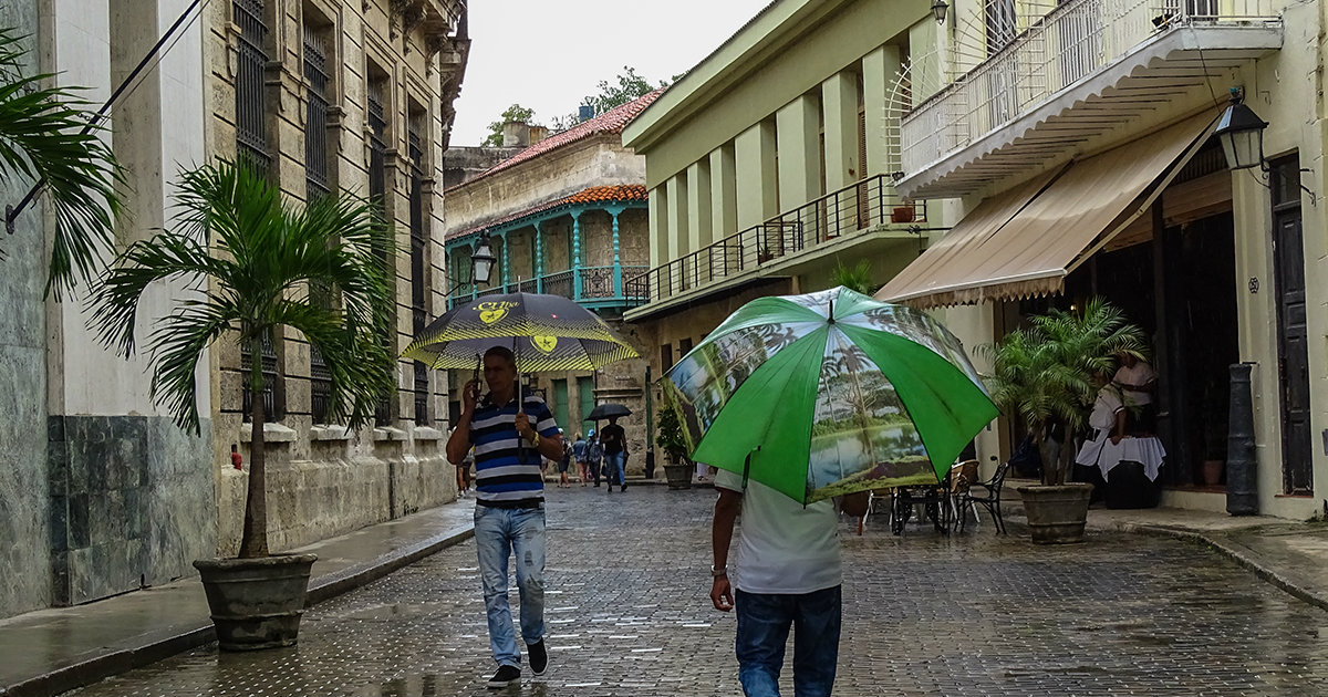 Calle Mercaderes, Habana Vieja © CiberCuba