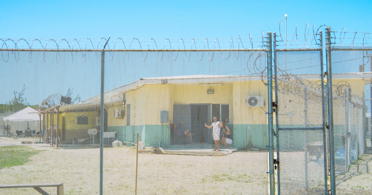 Centro de detención de cubanos en Islas Caimán © Cayman Compass