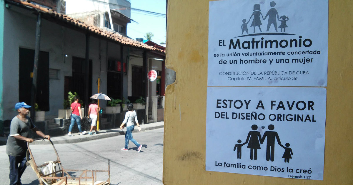 Carteles contra en matrimonio igualitario en Santa Clara © CiberCuba