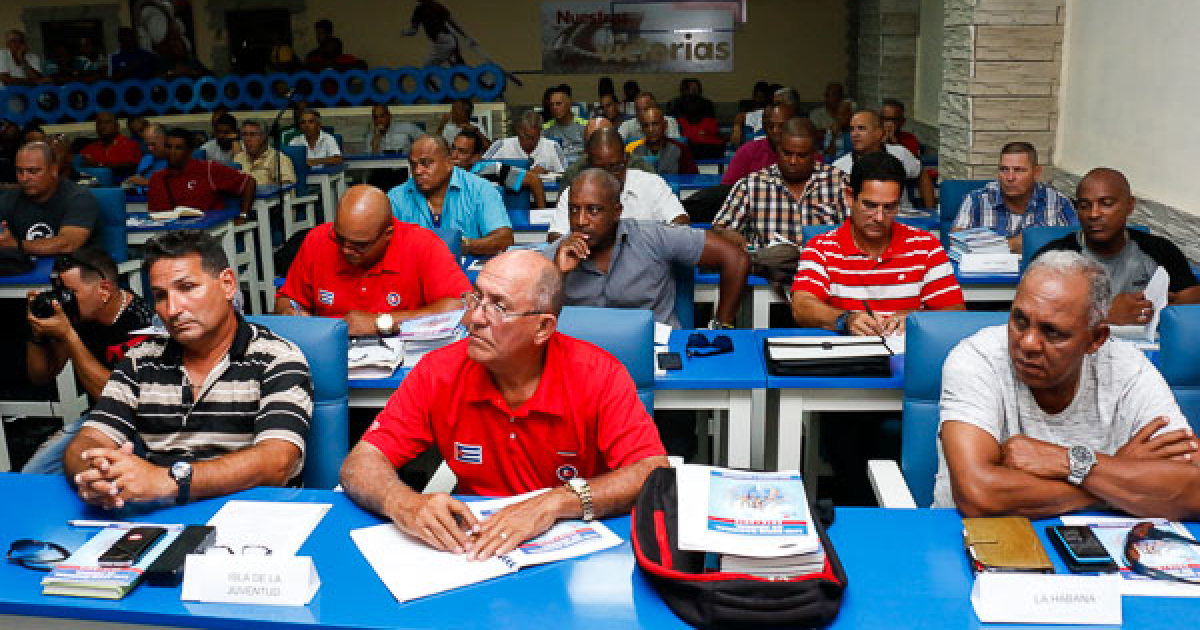 Congresillo Técnico de la 58 SNB © Béisbol cubano/Calixto N. Llanes/JIT