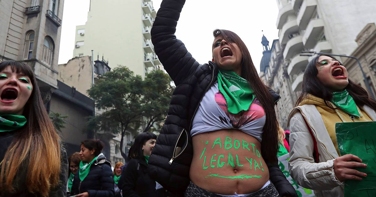 Activistas pro-aborto en Argentina © REUTERS/Marcos Brindicci