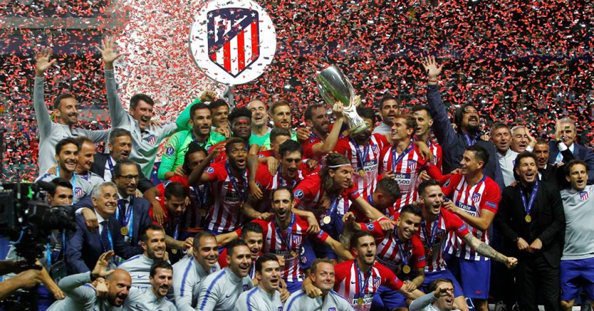 Los jugadores del Atlético de Madrid celebran la conquista de la Supercopa © Facebook / La Liga