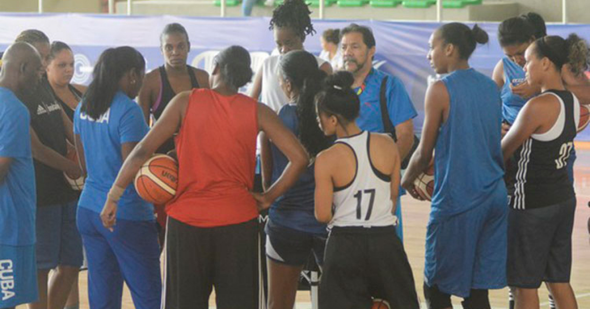 Equipo femenino de baloncesto © Juventud Rebelde