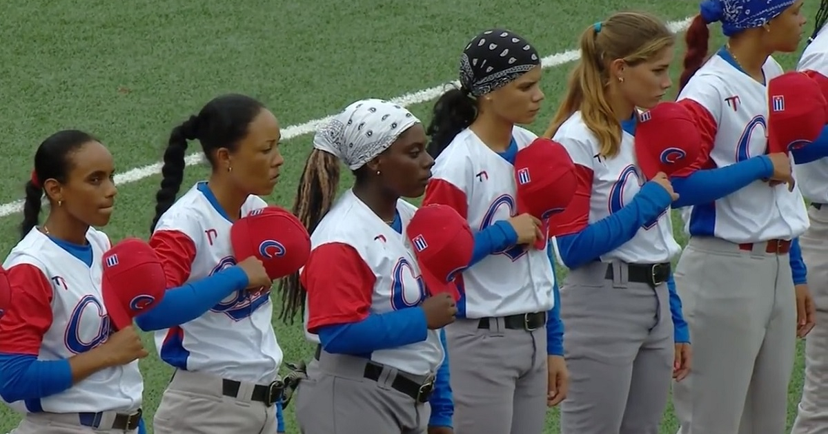 Cuba contra Japón en la Copa de Béisbol Femenino 2018 © WBSC / YouTube