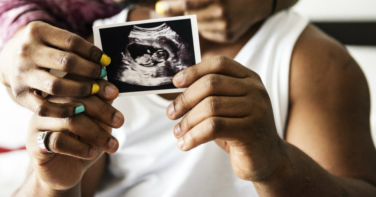 La CDC recomienda a las madres embarazadas hacerse la prueba de la sífilis. (Foto de archivo) © CDC / Twitter
