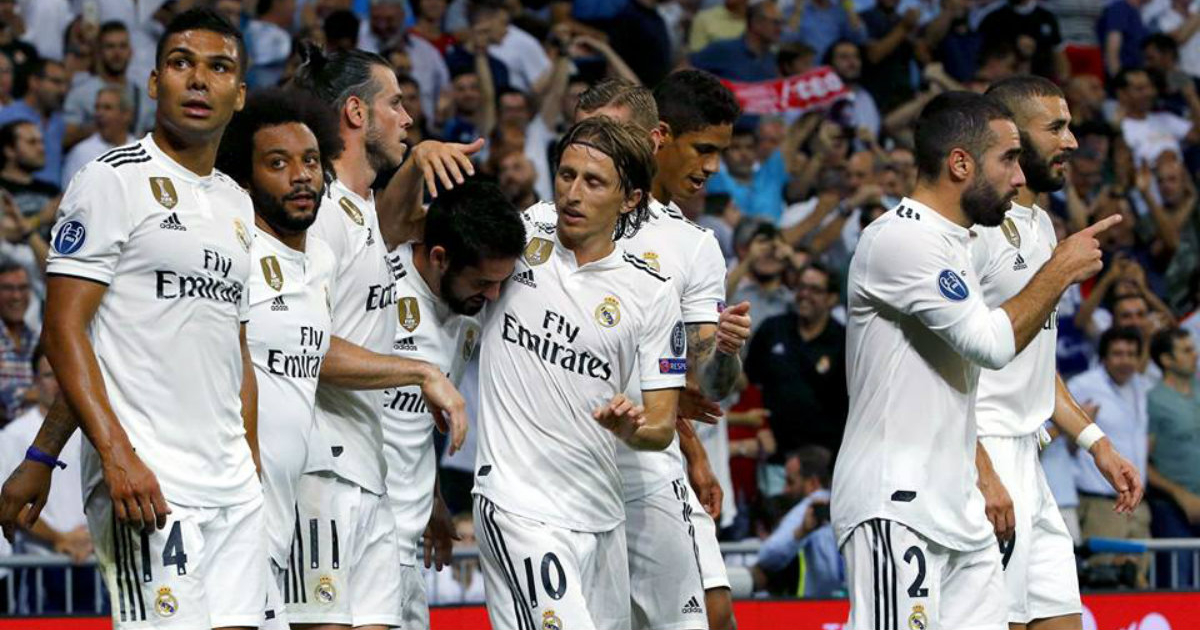 Los jugadores del Real Madrid celebran un gol en el Santiago Bernabéu © Facebook / La Liga