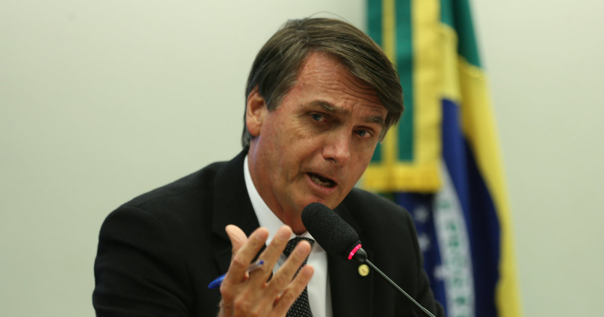 Jair Bolsonaro se dirige a la prensa en una imagen de archivo © Wikimedia Commons