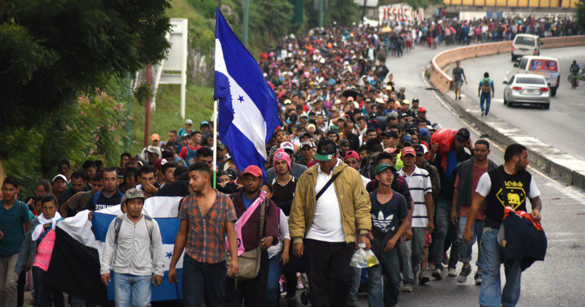 Cerca de 3.000 hondureños marchan hacia Estados Unidos © Rey Gómez / Twitter