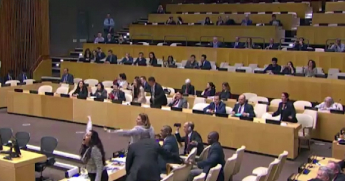 Escándalo de la delegación cubana © Captura de video