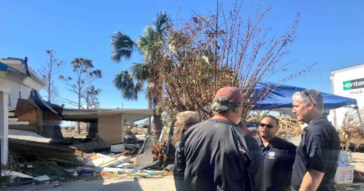 Trabajadores de FEMA en Mexico Beach, Florida. © Twitter / Jessica Nalepa