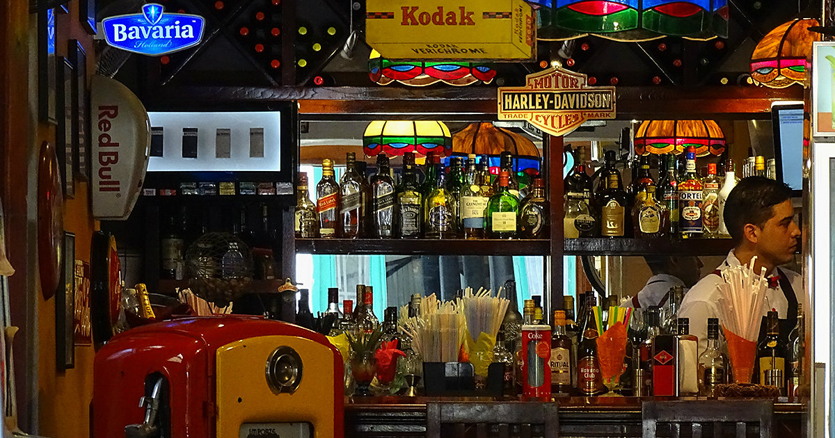 Bar cubano privado © CiberCuba