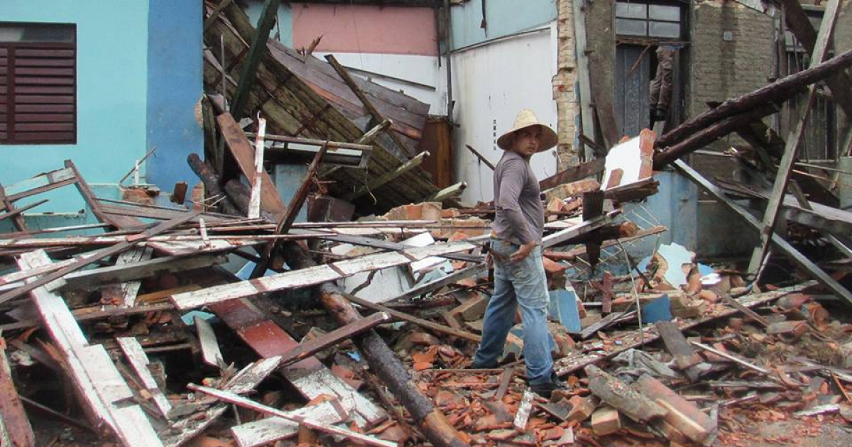 Derrumbe de una vivienda en Pinar del Ría a causa del huracán Michael © Facebook / Guerrillero